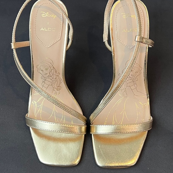 ALDO DISNEY Gold Rose Heels - Size US6.5 - Picture 6 of 9